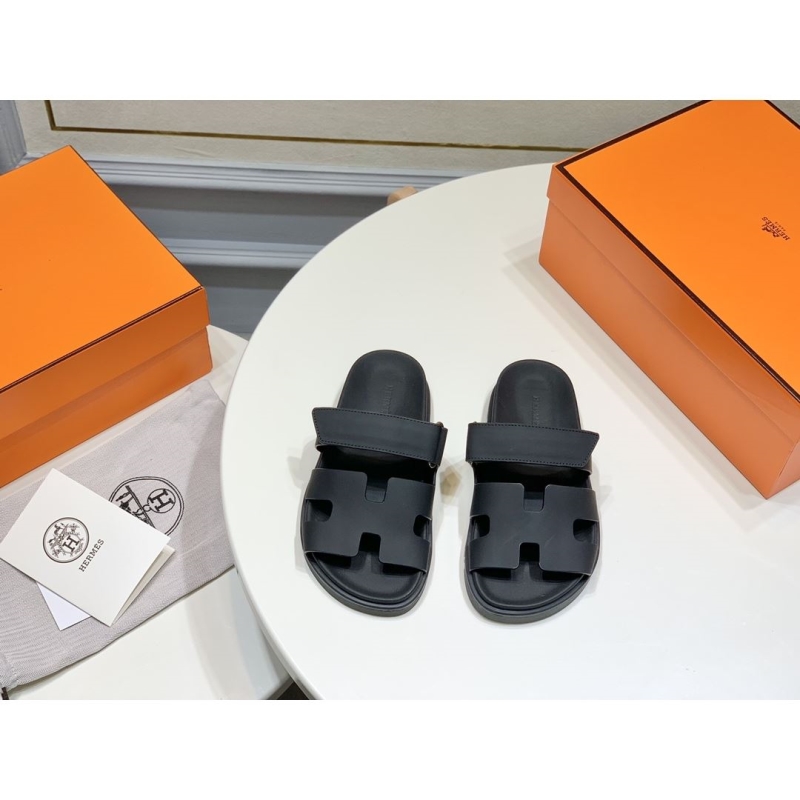H**mes slippers